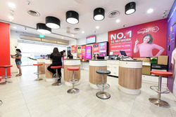 Lucky Plaza (D9), Retail #486912521